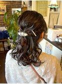 シンプル可愛いゆる巻きアレンジ