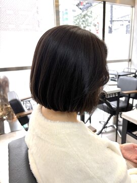 アルメリア 池袋(Arumeria) ボブぱつっとボブタンバルモリ韓国風顔まわりカット10代20代30代