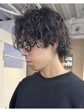 ガレージ バイ グリーン 原宿 表参道(Garage by green) 【JINKI】大人センターパート×波巻きスパイラルパーマ