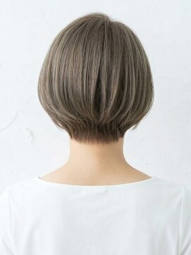 と和×美髪クリニック 巣鴨店 襟足すっきり。360度美シルエットのショートボブ