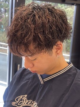 ベル サウス(BHEL south) 三重久居ニュアンスパーマフェザーパーマ緩めセンターパートヘア