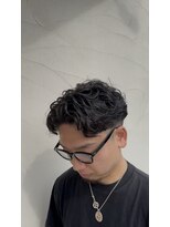 ニコ ヘアリラクゼーション(Nico hair relaxation)&nbsp;20代30代40代センターパート韓国ツーブロックラルフカールパーマ