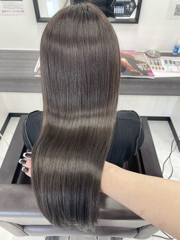 ロズクリア(Roz clear)の写真/髪の傷みに悩み、ストレートを諦めていたあなたへ◎ダメージを抑えた厳選薬剤で、触れたくなる艶髪へ♪