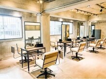 SYUK RAW【10月上旬 NEW OPEN（予定）】の雰囲気（エントランスのエレベーターから4Fに上がり、ご来店ください。）