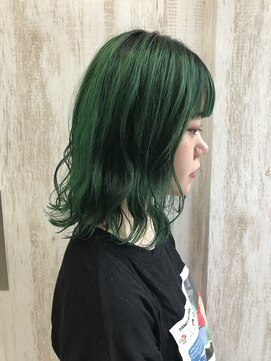 ホワイト 梅田(white) グリーンカラー