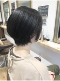 ショートボブ