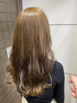 シェノン 梅田(CHAINON) エアリーミディ×ミルクティーベージュ