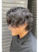 【標準】波巻きパーマ センターパートウルフ MENSFEEL東梅田店