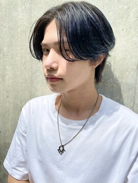 ディッセンバー 神宮前(December) ミディアムセンターパート/暗髪/ブルーブラック/韓国風/前下がり