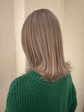 ビアンカ カマクラ(bianca) 《ミルクティーグレージュ》