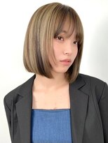 ヴェイン 渋谷(vain)&nbsp;ケアブリーチ　ハイライト　アッシュカラー　顔周りカット　ボブ