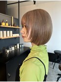 ショートボブ