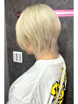 スライバイリアオオサカ(Sly By Ria OSAKA) ホワイトブロンドカラー【梅田】【大阪】