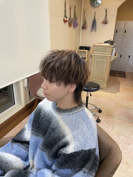 メルク(merc) ダークアッシュ/アッシュブラック/カルマパーマ/ベリーショート