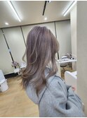 ハイライトカラーミルクティーベージュレイヤーカット