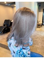 ログ(Log)&nbsp;ブリーチなしでつくるnuance color