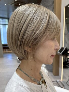 ソワネ 表参道(soigne) 表参道白髪ぼかしくびれショート上品ショートボブアッシュ40代