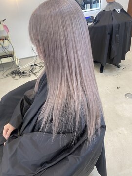 クオン 伊勢崎(QUON.) ホワイトグレージュ