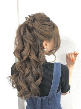 ファースト 清水店(first) 【ヘアセットサロンfrstLABO】ゆるふわハーフポニー♪
