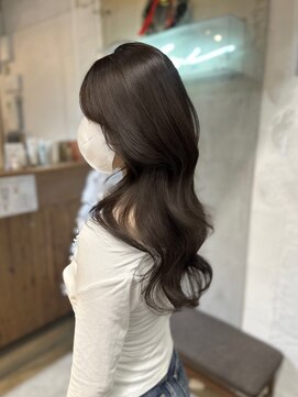 人気のモカブラウン レイヤーカット くびれヘア