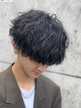 フィフス トウキョウ (fifth TOKYO) 緩め波巻きパーマツイストスパイラルパーマ縦落ちパーマヘア