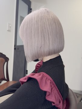 モア(moa) ホワイトシルバー