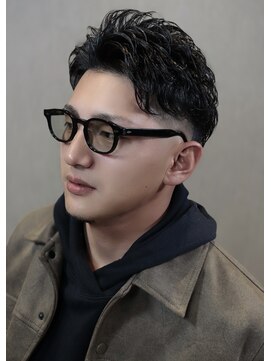 リア(Li'a) フェード/ラルフパーマ/メンズカット