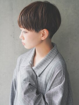 カライング(ing) スーツ短髪ツーブロック束感モテる黒髪シークレットパーマ流行