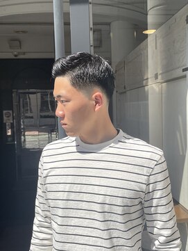 メリケンバーバーショップ フクオカ(MERICAN BARBERSHOP FUK) ビジネスマンクールフェードバーバーかきあげ