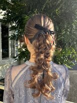 びゃんびゃん 江端店&nbsp;編み下ろしヘア/アレンジ/結婚式お呼ばれスタイル