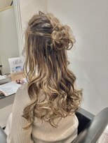 イルミ(iLUMi)&nbsp;iLUMi  ×　ハーフアップアレンジ