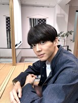 ネイビー(NAVY)&nbsp;ノーセットがかっこいい サラサラ刈り上げナチュラルマッシュ