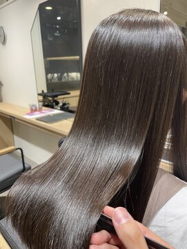 エトラ 渋谷店(etora) 艶グレージュ　ミディアム