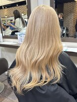 ヘアーアンドメイク ビス(HAIR&MAKE bis)&nbsp;フィルター級ブロンドヘア♪/ホワイトブロンド【唐木彩華】