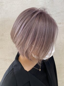 年齢とともに気になるお悩みにも、丁寧に寄り添います◎ヘアケアや透明感カラー・グレイカラーもお任せ☆