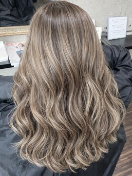 モルト 麻生(molt) バレイヤージュ