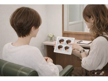 トッカ 仙台東口店(tocca)の写真/途中で担当者が変わらない安心感☆あなたの事を一番理解しているスタイリストが仕上げまで丁寧に担当します