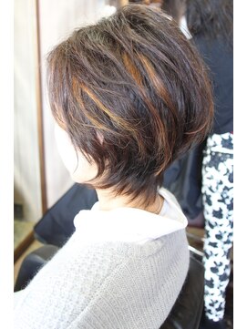 オーバーキャプテンネイキッド(OVER CAPTAIN NAKED) スタイリッシュ★ミセスショート