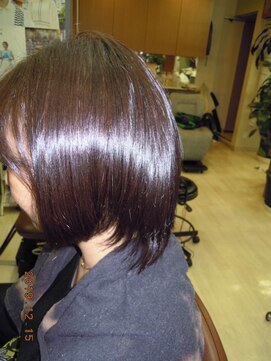 トータルビューティーサロンカワニシ カラー・トリートメント