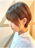 おさまり抜群艶髪ショート