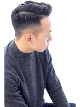 ディスイズバーバー(THIS IS BARBER) サイドパート　フェードカット　バーバースタイル　【札幌】