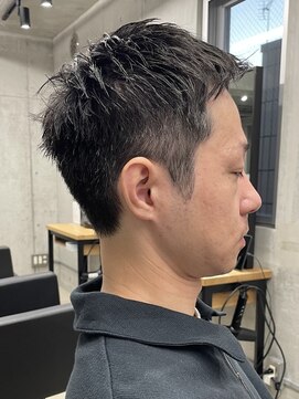 フイ 自由が丘(Men's hair Hui) メンズ/アップバング/ツーブロックマッシュ/束感ショート波巻き