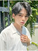 スーツ短髪ツーブロック束感モテる黒髪シークレットパーマ流行