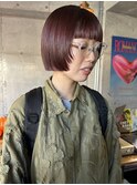 レイヤーボブ＿顔まわりレイヤー_前髪ぱっつん_切りっぱなしボブ