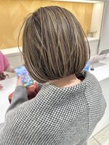 ステアケース ギンザセブン(stair:case ginza7)&nbsp;白髪ぼかしグレージュミニボブ