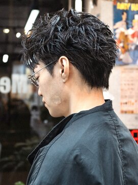 エクスプロア デザイン アクト 三鷹(EXPLORE DESIGN ACT.) アクティブショート/ソフトツイストパーマ/フェザーカット/三鷹