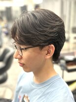 オーバルバイアピッシュ(OVARL by apish)&nbsp;フェザーパーマ毛流れセンターパートメンズパーマ曲がる縮毛矯正