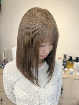 テトラ バイ ネオリーブ 横浜西口店(tetra by neolive) ミルクブラウン ケアブリーチ ベージュ 切りっぱなし横浜★