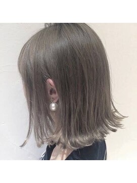 リー 枚方(Lee) ブリーチ×シルバーベージュ×オリーブカラー