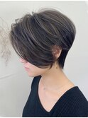 30.40代にオススメ絶壁解消くびれショート×シャンパンカラーｓ